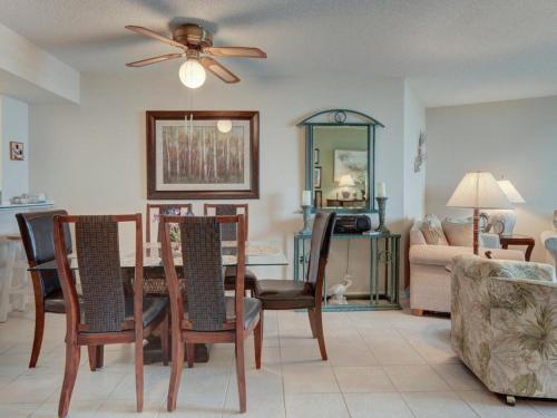 SST4-701 - South Seas Tower condo - image 7