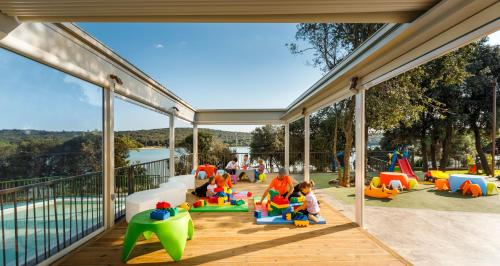 Easyatent Bungalow Tent Vestar - image 3