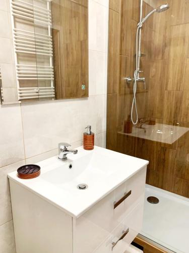 Fort Wola 12B by Homeprime Fort Wola 12B by Homeprime