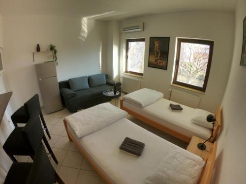 Apartment Ivan-Experience 2 Bedrooms - image 2