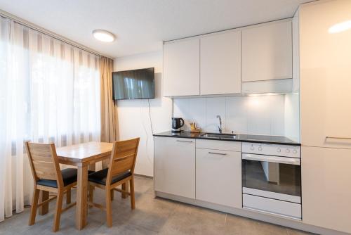 Noah Hotel - image 8