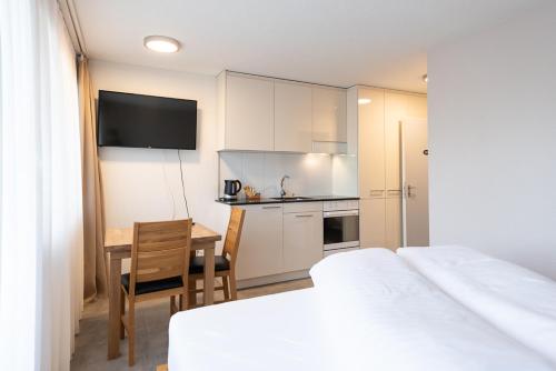 Noah Hotel - image 5