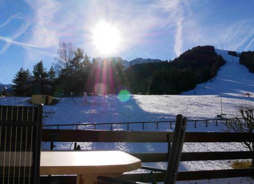 Romantic Chalet-Style Flat with Mountain View in Torgon, Schweiz