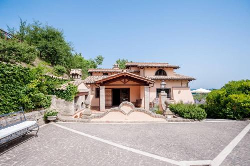 Exterior view, Olivella in Campagnano Di Roma