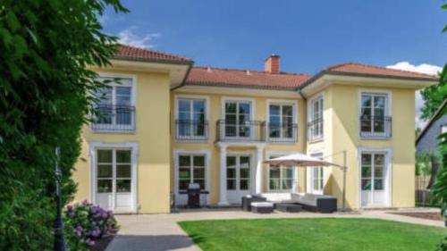 Villa am Steinhuder Meer App Suite-La Fleur-mit Pantry Küche, Luftreinigungssystem, Garten, WLAN
