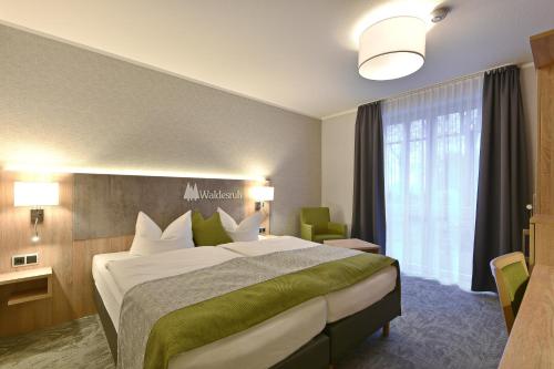 1 queen bed