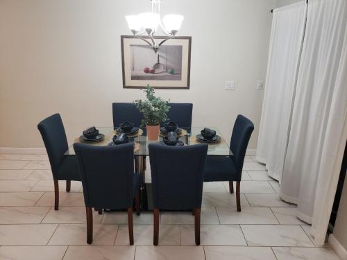 4 Bedroom Private Lakefront Town Home at Storey Lake near Disney World Parks thumb 4
