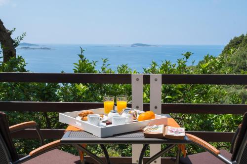 ระเบียง/ชานเรือน, Comfort Zovko in มาลินิ