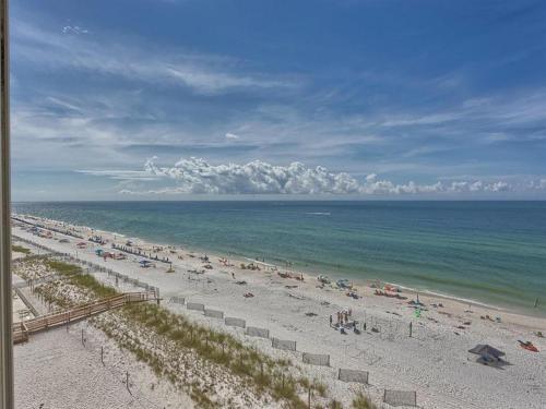 Edgewater West by Meyer Vacation Rentals - main image