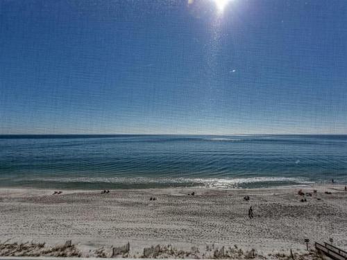 Edgewater West by Meyer Vacation Rentals - image 2