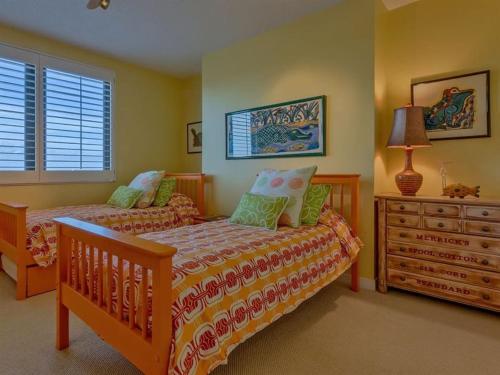 Four Seasons by Meyer Vacation Rentals