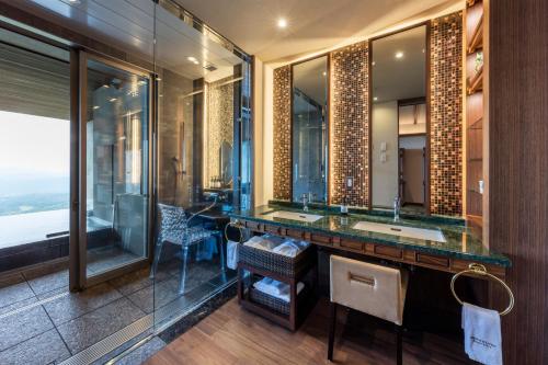 Terrace Room P2 with Open-Air Hot Spring Bath - PREMIUM Tower (Lake Nojiri Side)