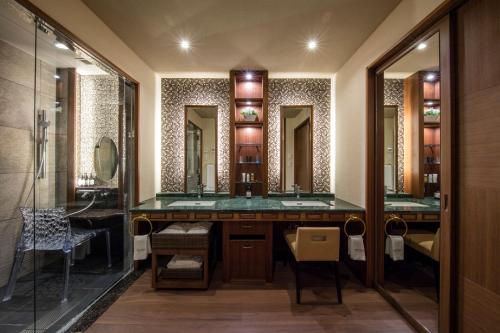 Terrace Room P3 with Open-Air Hot Spring Bath - PREMIUM Tower (Lake Nojiri Side)