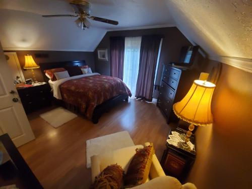 Blue Ridge Manor Bed and Breakfast - image 8