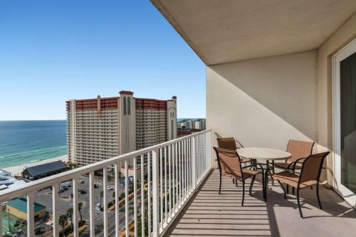 Laketown Wharf 1623 (2/2) - main image