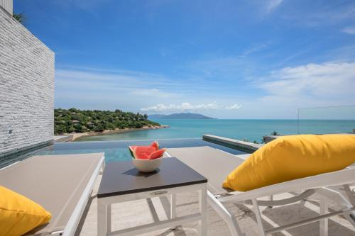 BEACHSIDE VILLA - B18 - at Bayside Luxury Villas Samrong Bay Beach, 4 BED 5 BATH, SEA & SUNSET VIEWS เกาะสมุย