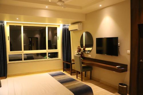 Cosmique Clarks Inn Suites Goa