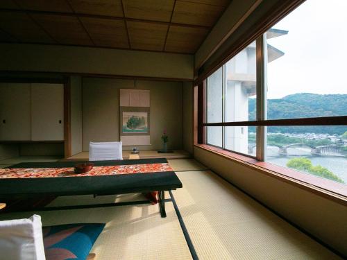 Iwakuni international tourist hotel