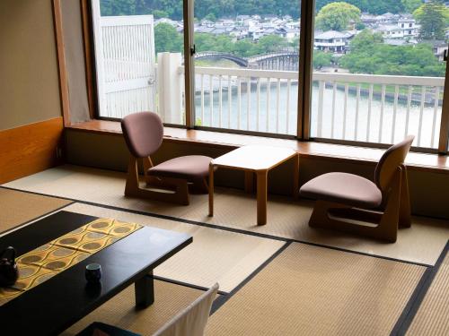 Iwakuni international tourist hotel