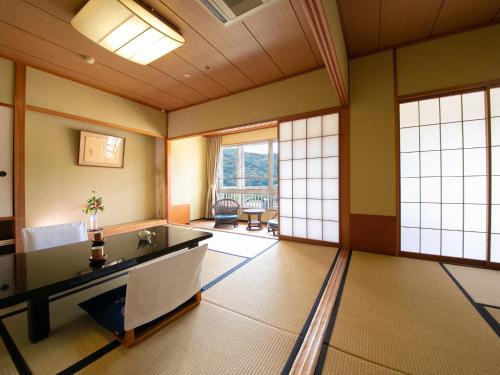 Iwakuni international tourist hotel