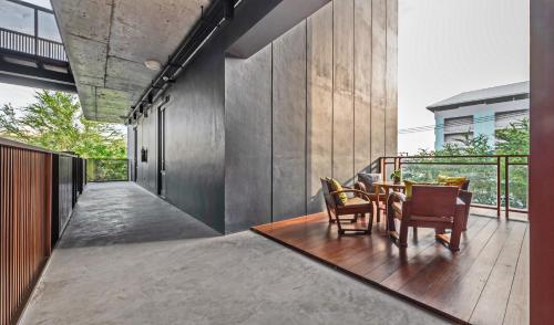 Balcony/terrace, Hua Hin Habitat Hotel near King of Muay Thai