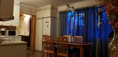 4 Bedrooms near Center - Kranni in Порі