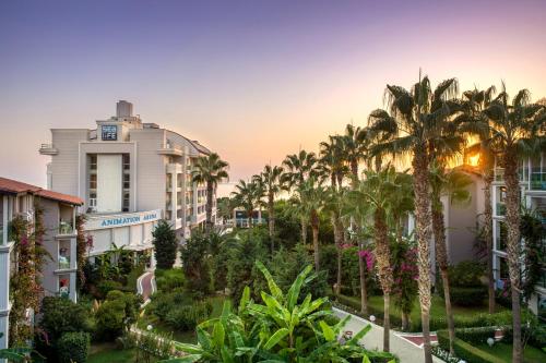 Sealife Buket Resort & Beach Hotel - 숙소 외관