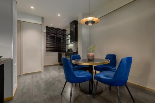 One-Bedroom Apartment image 8