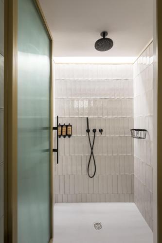 Two-Bedroom Apartment with Terrace image 6