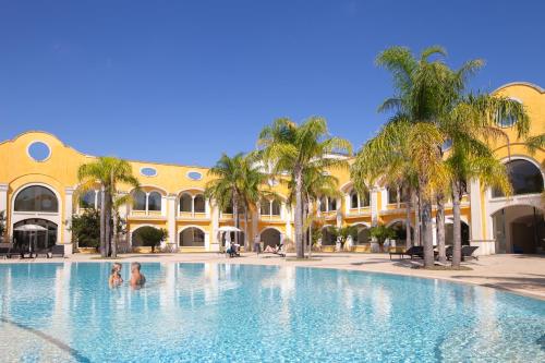 Acaya Golf Resort & Spa, Акая