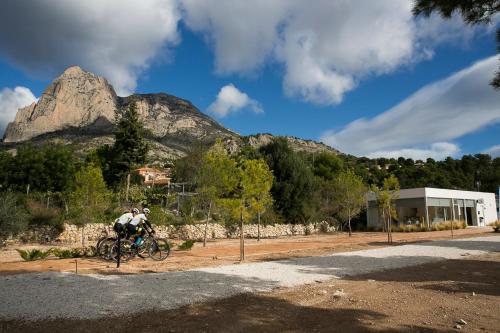 Puig Campana Nature Suites Hotel & BTT - image 2