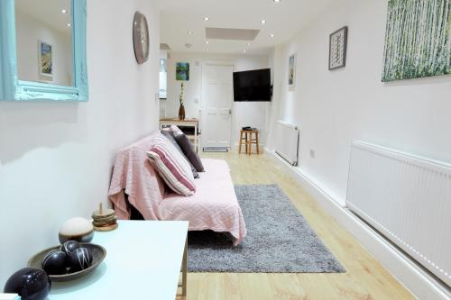 Picture of Newly Refurbished 2 Bedroom Apartment In The Heart Of Greenwich