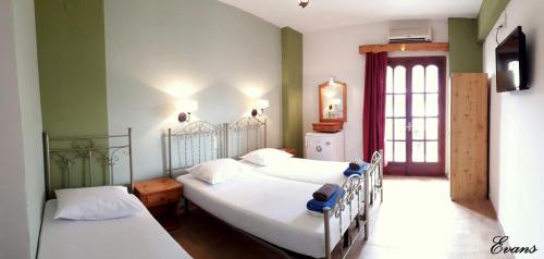 EVANS Skiathos in Skiathos Island