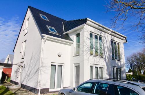Haus Annelie FEWO 2 OG 332m von Dranske entfernt