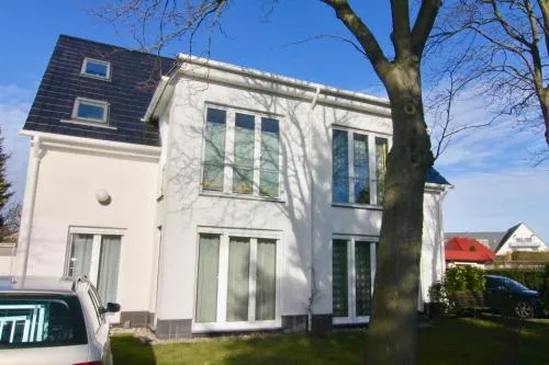 Haus Annelie FEWO 2 OG in Dranske, Deutschland