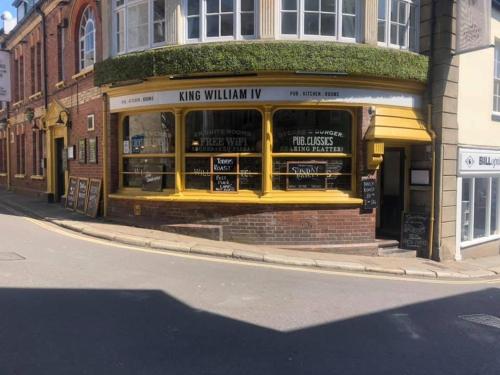 King William IV in Totnes