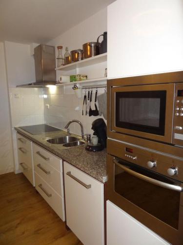 Konyha, Pension Edelweiss, apartment Amsterdam 4-6 pers in Gosau városközpont