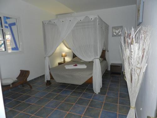 VILLA LE BORD BLEU in Le Moule