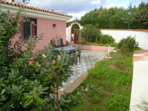 GINEPRO villetta con giardino vista mare a 250 metri dalla spiaggia con ARIA CONDIZIONATA