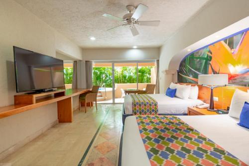 Puerto Aventuras Hotel & Beach Club