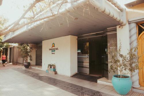 Entré, San Rafael Group Hotel in San Rafael