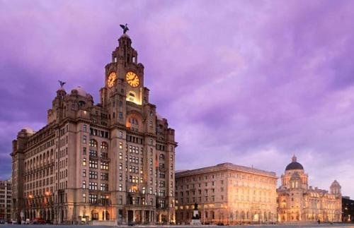 Lynn's Liverpool Apartment near Istanbul Barbecue & Bistro Woolton