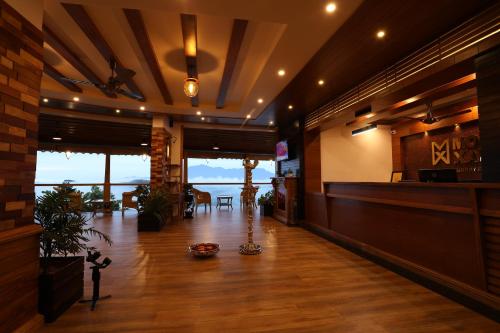 gedeelde lounge/tv-ruimte, Mount Xanadu Resorts in Ambalavayal