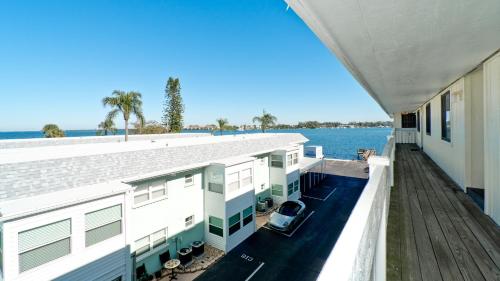 Gulf Watch Condominiums – Bradenton Beach, FL