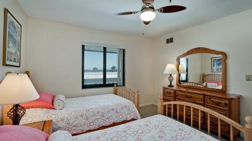 Gulf Watch Condominiums – Bradenton Beach, FL