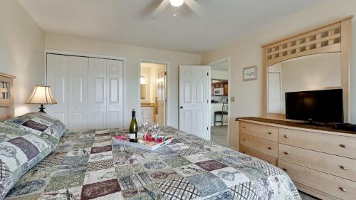 Gulf Watch Condominiums – Bradenton Beach, FL