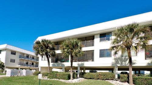 Gulf Watch Condominiums – Bradenton Beach, FL