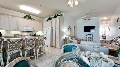 Marbella Villa 04 - 1713929 in Bradenton Beach, USA