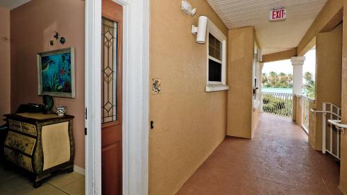 Marbella Villa 05 - 1713928 in Bradenton Beach, USA