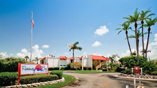 Runaway Bay 279 - 1676699 - image 3